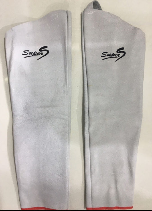 Welding arm sleeve heat resistant